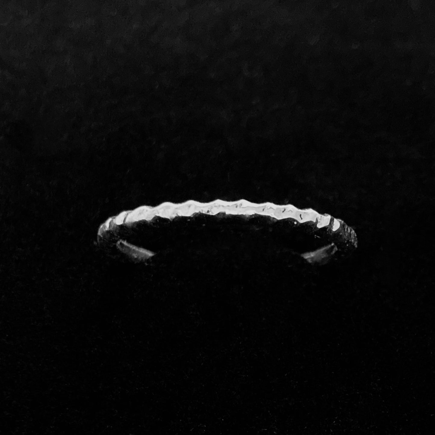 Bague fine limée 3 bords
