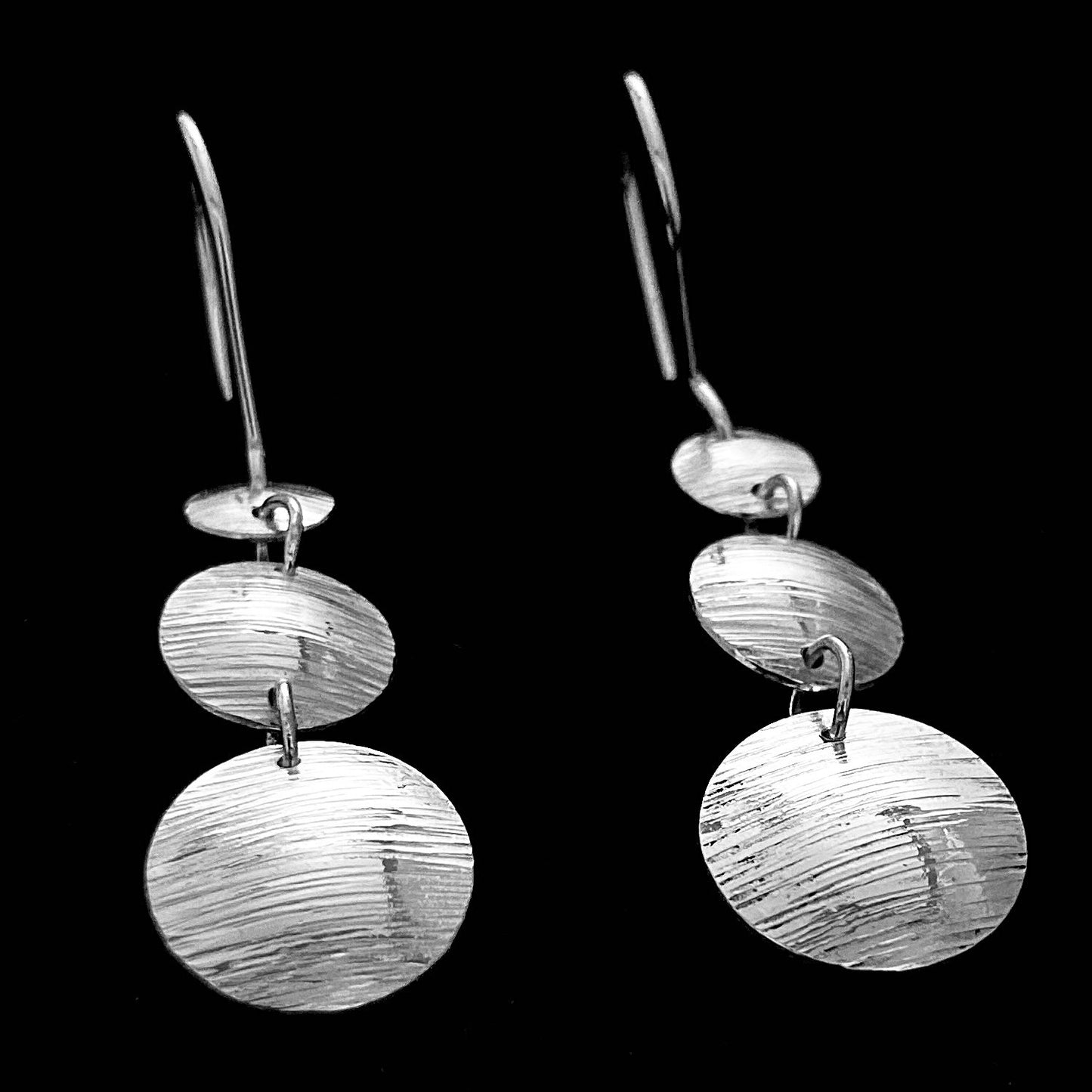 Boucles d'oreilles Reflets de Pleine lune martelée